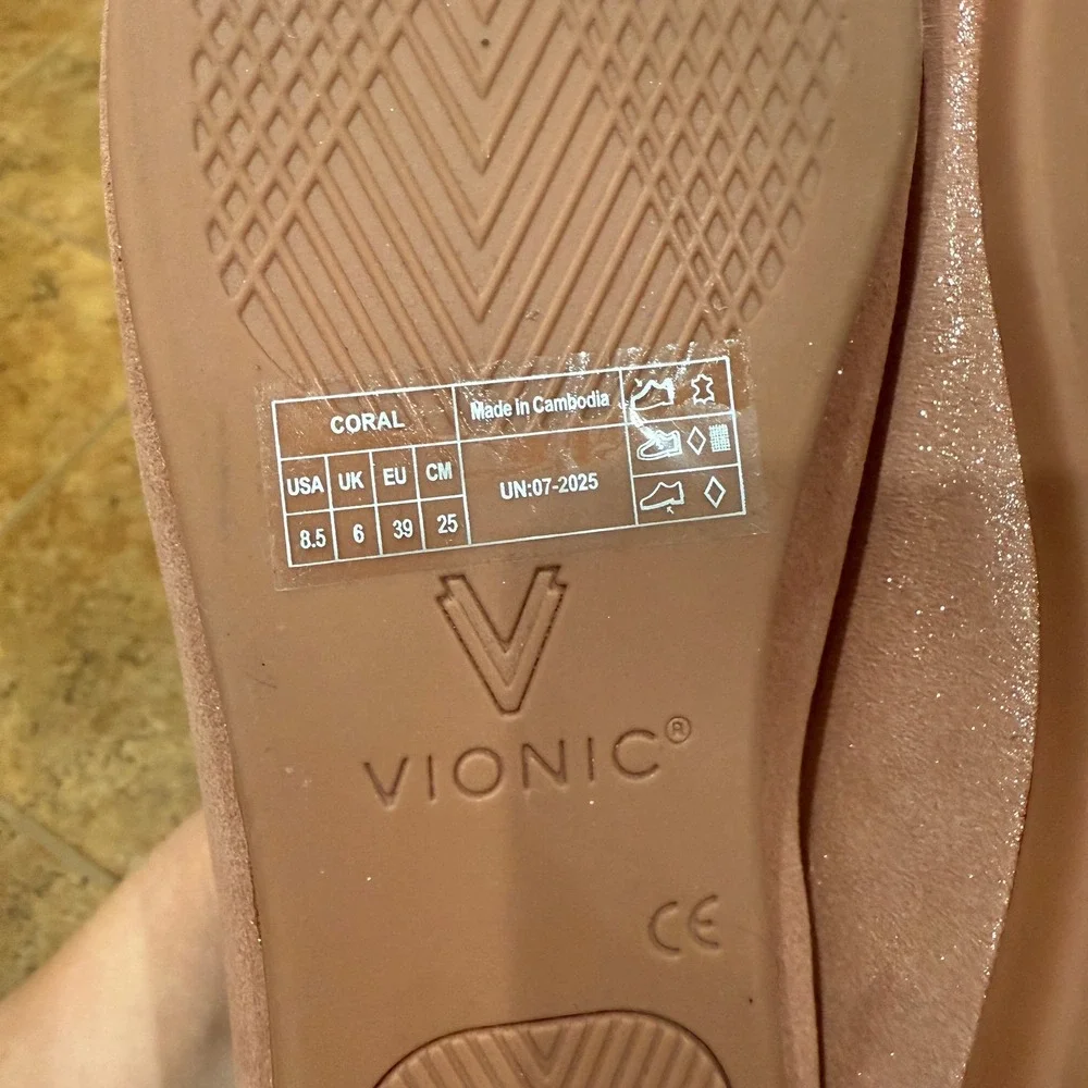 Vionic Vio Motion Coral Pink Shimmer Leather Slip‎ On Flats Loafers 8.5 Comfort